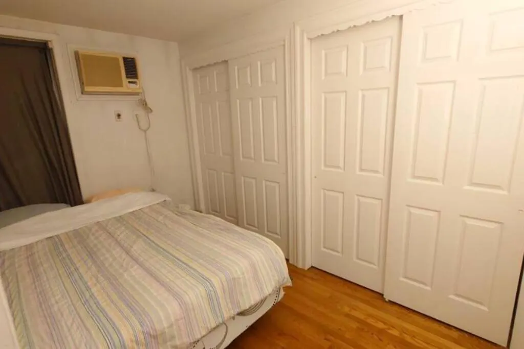 Cozy Room At Great Townhouse In Williamsburg New York Homestay